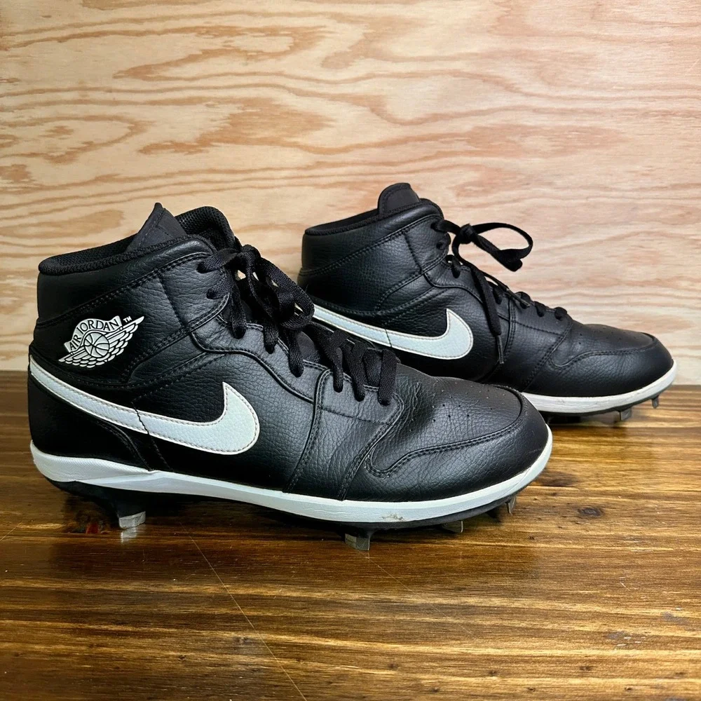 Jordan 1 MCS Baseball Cleats Mens 11.5 Black White Metal Spikes AV5354-001